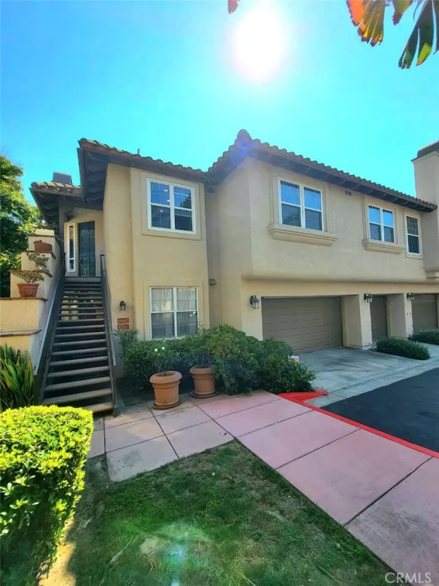 MLS: OC24177796 Condo For Sale