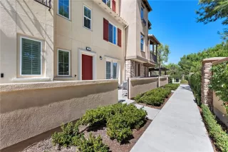 Photo #4: OC24178134 Listing 