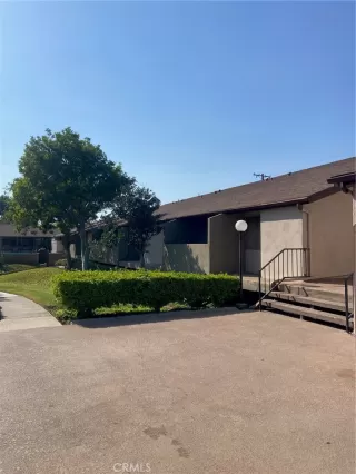 Photo #2: OC24178489 Listing 