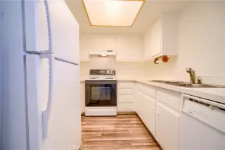 Photo #4: OC24178489 Listing 