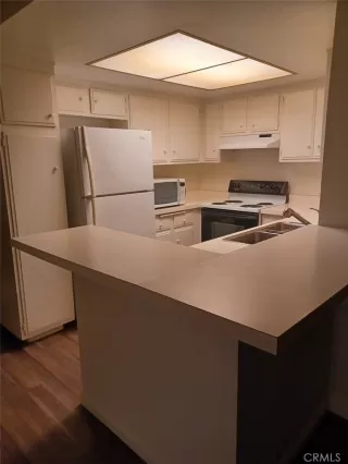 Photo #5: OC24178489 Listing 