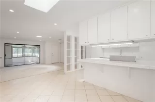 Photo #5: OC24178528 Listing