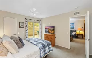 Photo #2: OC24178959 Listing