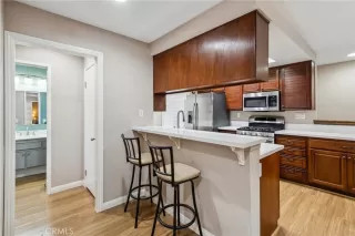 Photo #3: OC24179396 Listing 