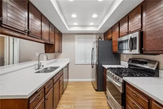 Photo #4: OC24179396 Listing 