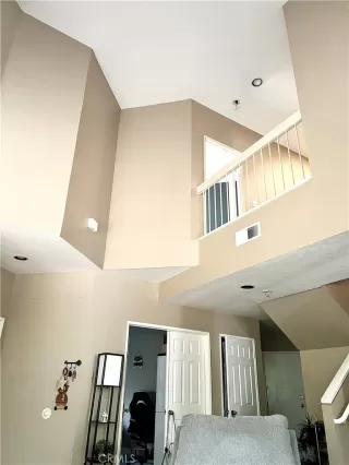 Photo #4: OC24180100 Listing