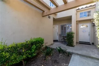 Photo #5: OC24180191 Listing 