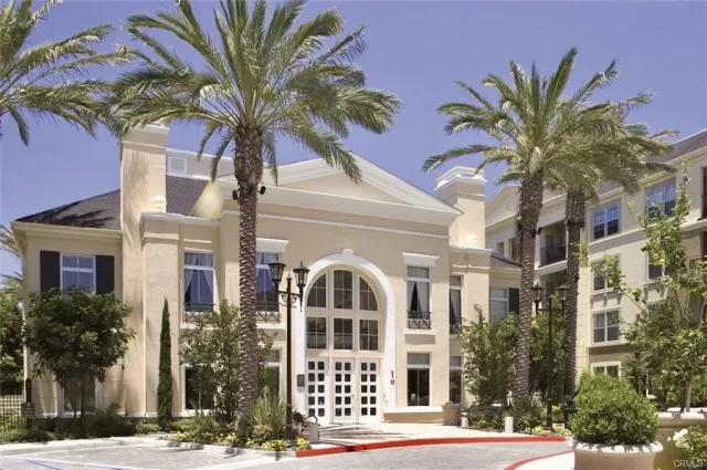 MLS: OC24180707 Condo For Sale