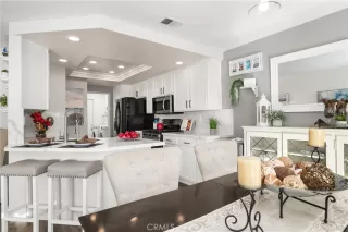 Photo #3: OC24181155 Listing 