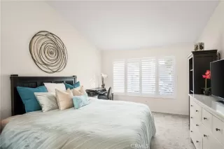 Photo #4: OC24181155 Listing 