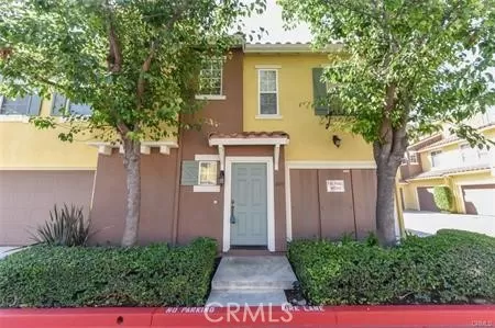 MLS: OC24181195 Condo For Sale