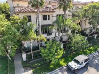 Photo #4: OC24181569 Listing