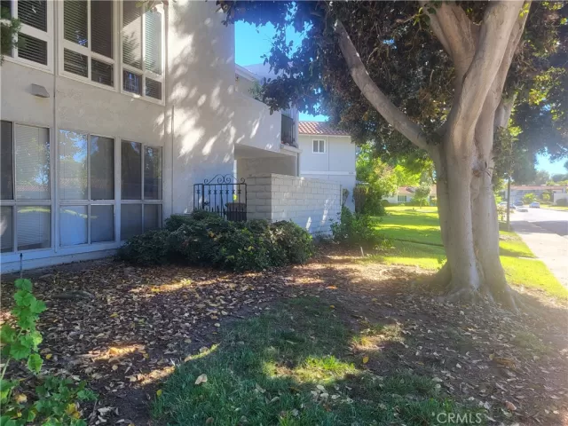 MLS: OC24181800 Condo For Sale