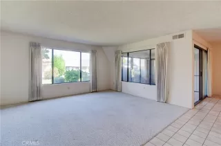 Photo #3: OC24182024 Listing 