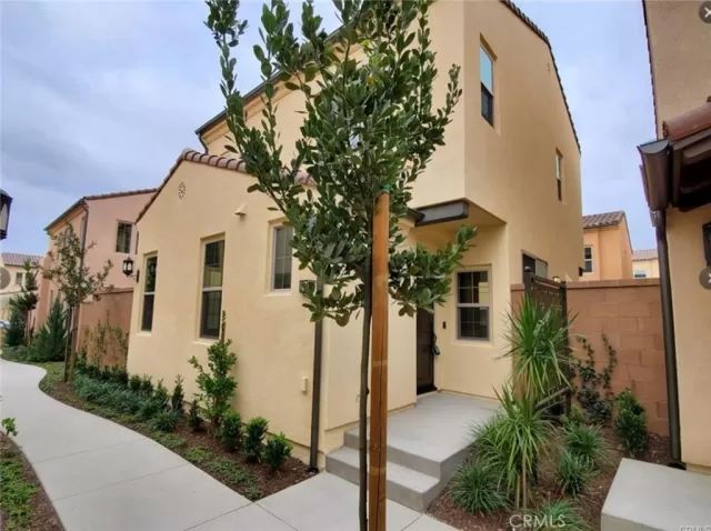 MLS: OC24182728 Condo For Sale