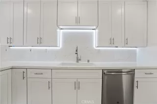 Photo #6: OC24182789 Listing 