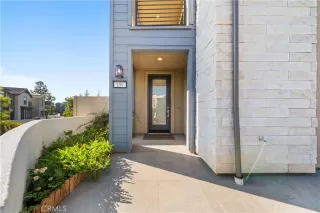 Photo #2: OC24183089 Listing 