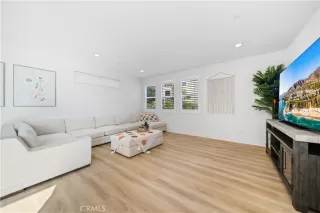 Photo #4: OC24183089 Listing 