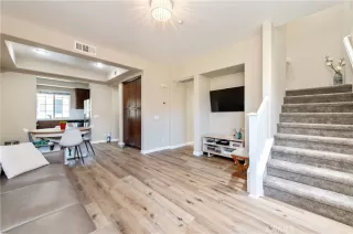 Photo #5: OC24183359 Listing 