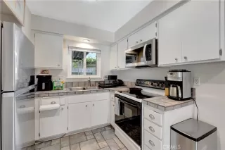 Photo #5: OC24183399 Listing