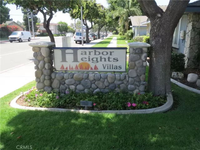 MLS: OC24183496 Condo For Sale