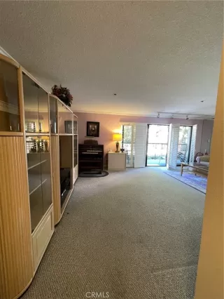 Photo #6: OC24183561 Listing