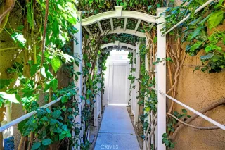 Photo #6: OC24183727 Listing 