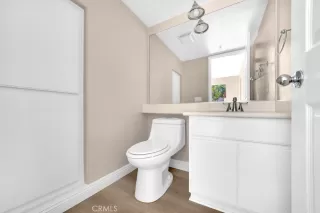 Photo #6: OC24184105 Listing 