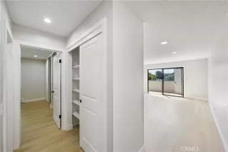 Photo #4: OC24184337 Listing 