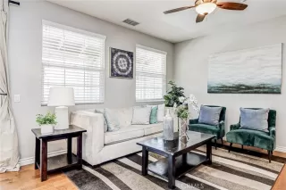 Photo #3: OC24185473 Listing 