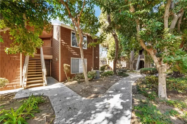 MLS: OC24185497 Condo For Sale