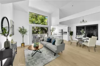 Photo #3: OC24185497 Listing 