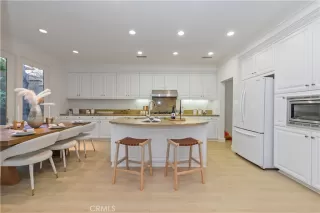 Photo #4: OC24185615 Listing 