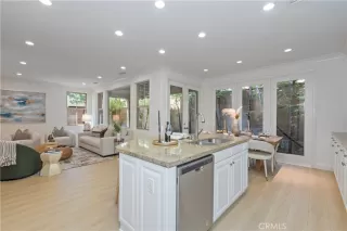 Photo #5: OC24185615 Listing 