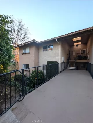 Photo #4: OC24185777 Listing