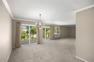 Photo #6: OC24185964 Listing 