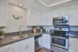 Photo #5: OC24186034 Listing 