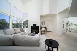 Photo #3: OC24186596 Listing