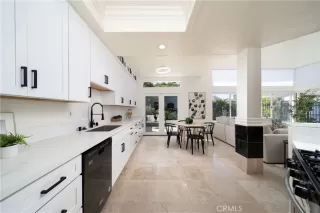 Photo #6: OC24186596 Listing