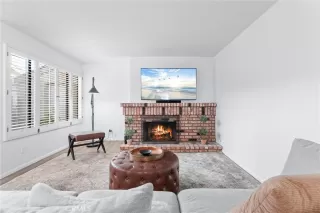 Photo #4: OC24187024 Listing 