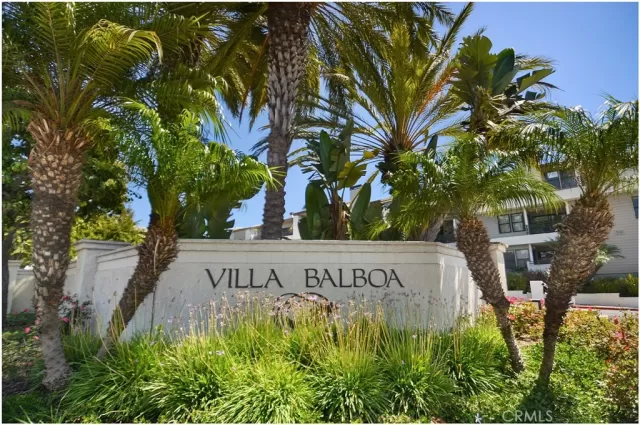 MLS: OC24187141 Condo For Sale