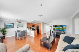 Photo #5: OC24187171 Listing