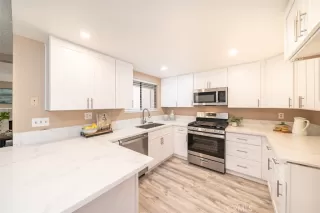 Photo #4: OC24187431 Listing 