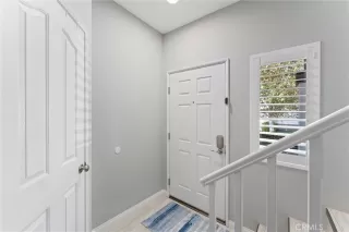 Photo #3: OC24187677 Listing 