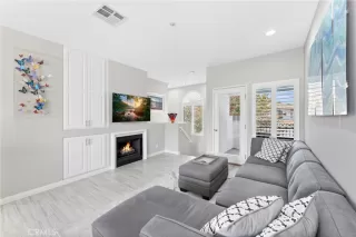 Photo #6: OC24187677 Listing 