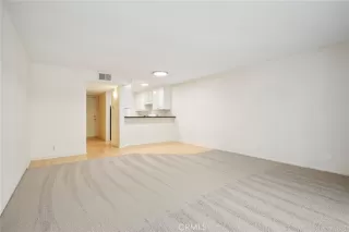 Photo #6: OC24187793 Listing