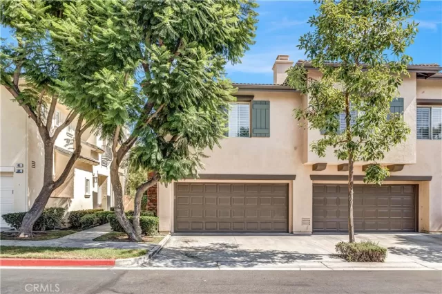 MLS: OC24187850 Condo For Sale