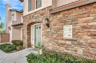 Photo #3: OC24187850 Listing 