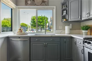 Photo #4: OC24187991 Listing 