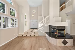 Photo #6: OC24188092 Listing 